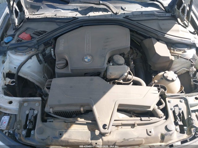 BMW 320i 2018 WBA8E1G54JNU92464 Image 10