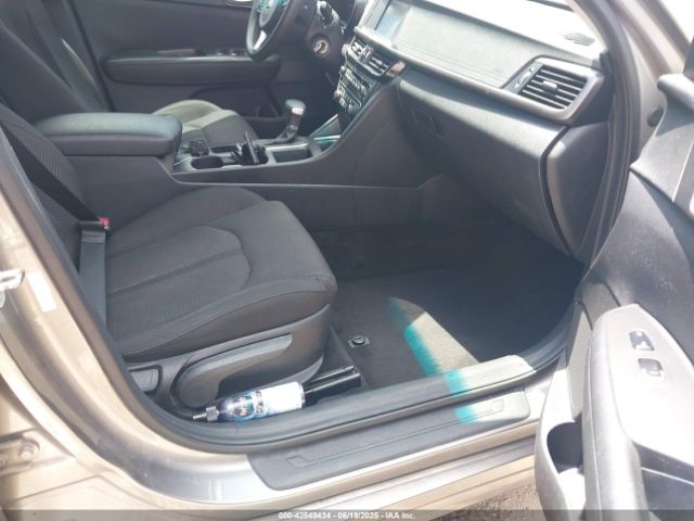 2018 KIA OPTIMA 5XXGT4L31JG251211 Photo 4