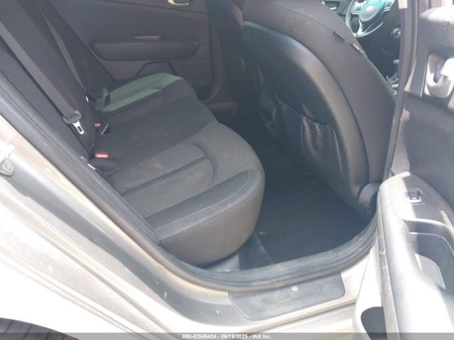 2018 KIA OPTIMA 5XXGT4L31JG251211 Photo 7