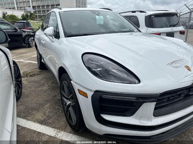 2023 PORSCHE MACAN WP1AA2A56PLB15488 Photo 0