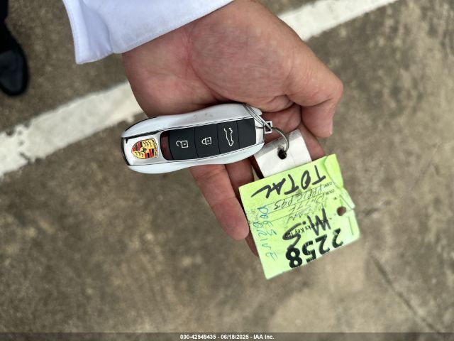 2023 PORSCHE MACAN WP1AA2A56PLB15488 Photo 10