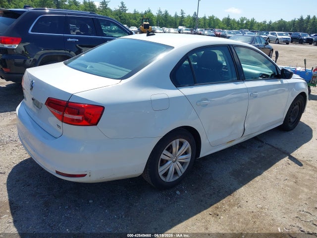 3VWLA7AJ2FM263491 Volkswagen Jetta