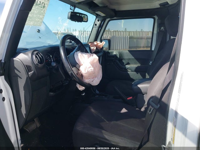 1C4HJWDG1FL528681 Jeep 2015