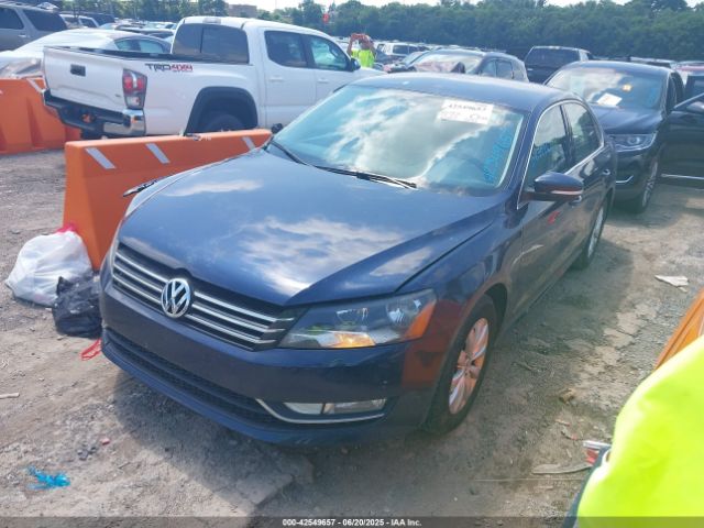 2015 VOLKSWAGEN PASSAT 1VWAS7A31FC077982 Photo 1