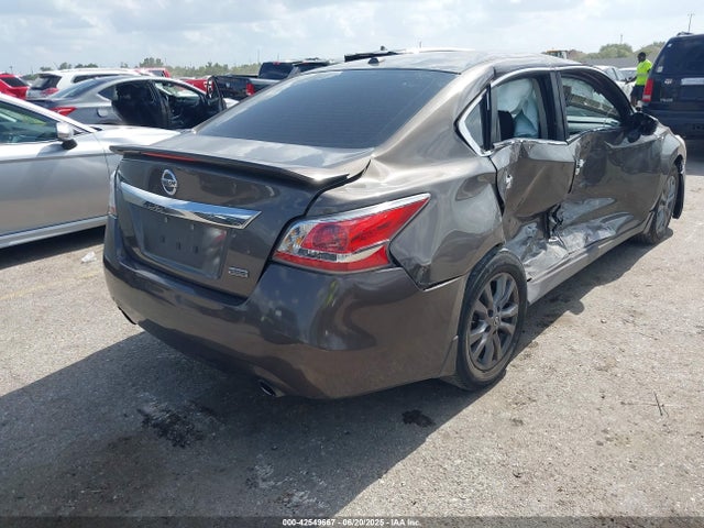 1N4AL3AP5FN899979 Nissan 2015