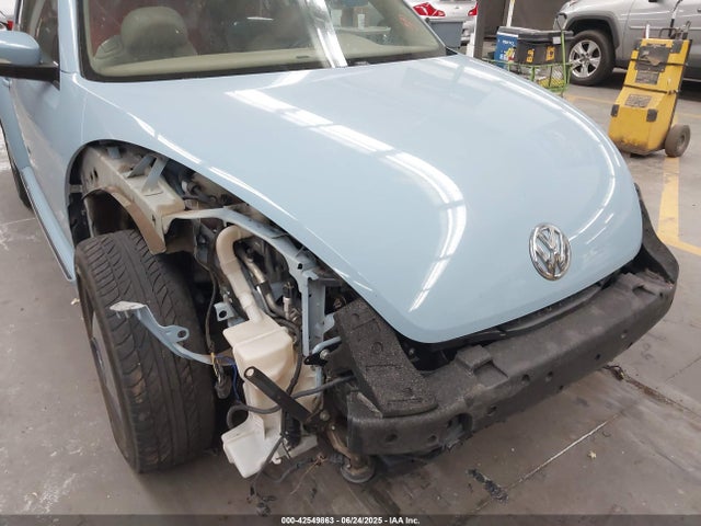 Volkswagen Beetle 2014 3VWJ17ATXEM663919 Image 18