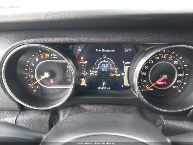1C6HJTFG8ML567087 Jeep 2021