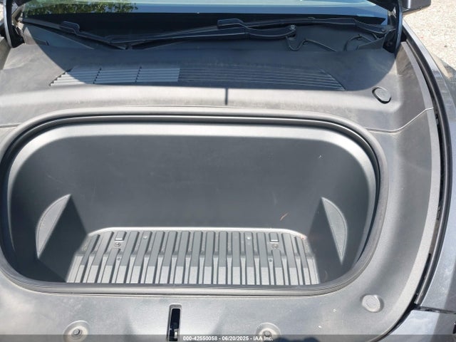 2021 TESLA MODEL Y 5YJYGDEE5MF067789 Photo 9