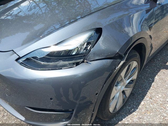 2021 TESLA MODEL Y 5YJYGDEE5MF067789 Photo 5