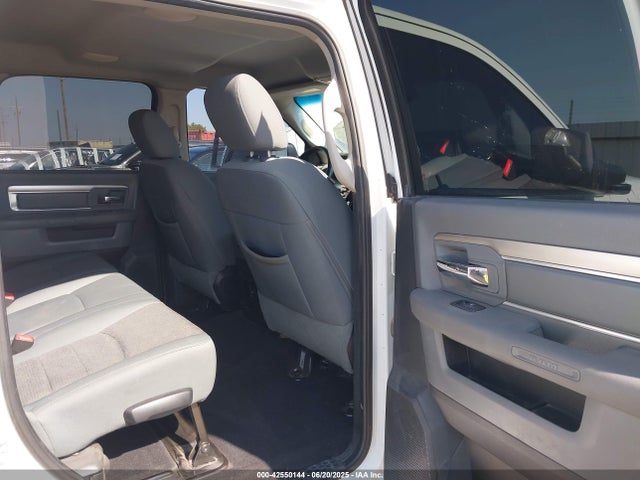 RAM 2015 2015 3C6UR5ML3FG674244 Image 8