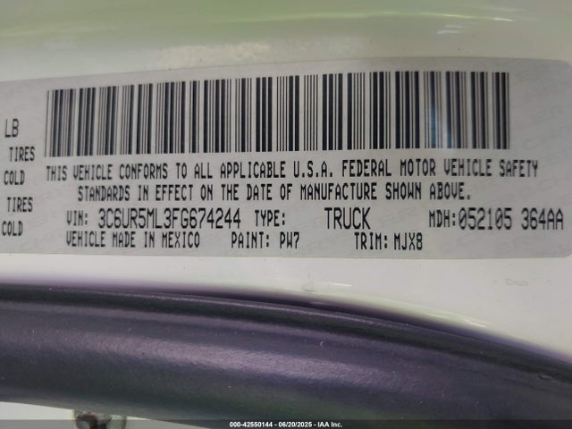 RAM 2015 2015 3C6UR5ML3FG674244 Image 9