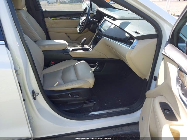 2017 CADILLAC XT5 1GYKNARSXHZ192288 Photo 4