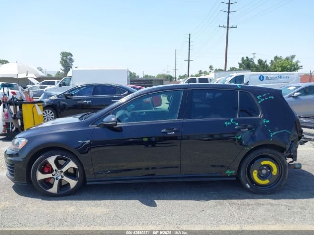 3VW447AUXFM104613 Volkswagen 2015
