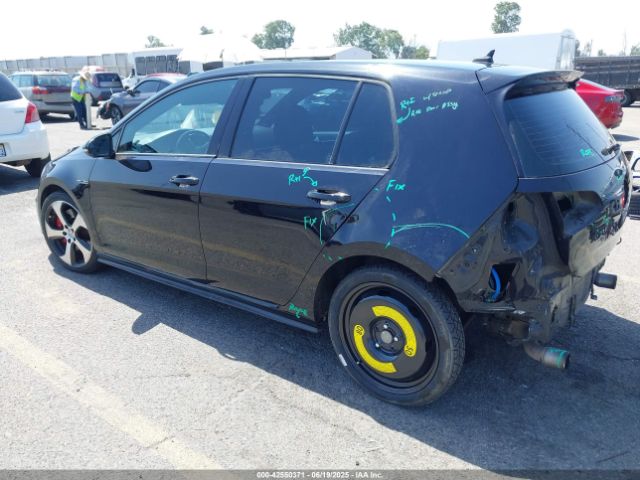 3VW447AUXFM104613 Volkswagen 2015