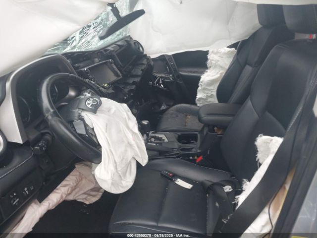 2017 TOYOTA RAV4 HYBRID JTMDJREV1HD106744 Photo 4