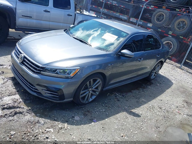 1VWDT7A3XHC050311 Volkswagen 1.8 tsi