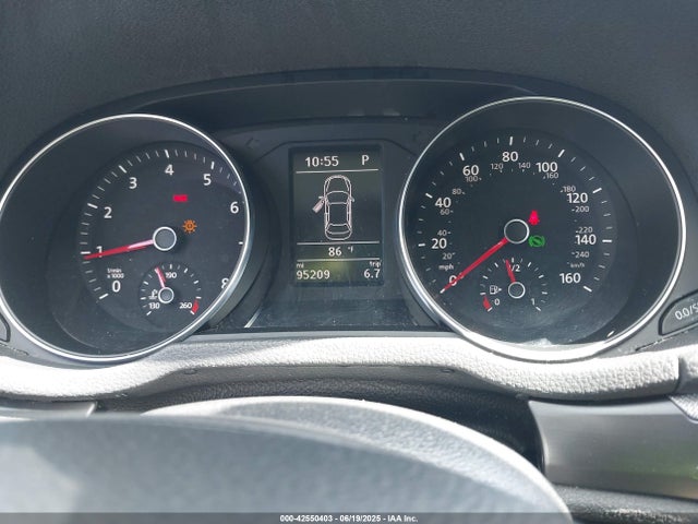1VWDT7A3XHC050311 Volkswagen 1.8 tsi