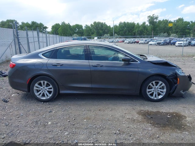 1C3CCCABXFN602359 Chrysler 200