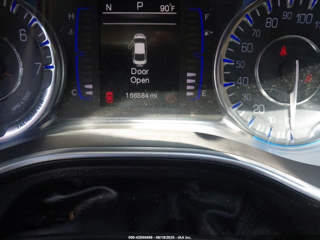 1C3CCCABXFN602359 Chrysler 200