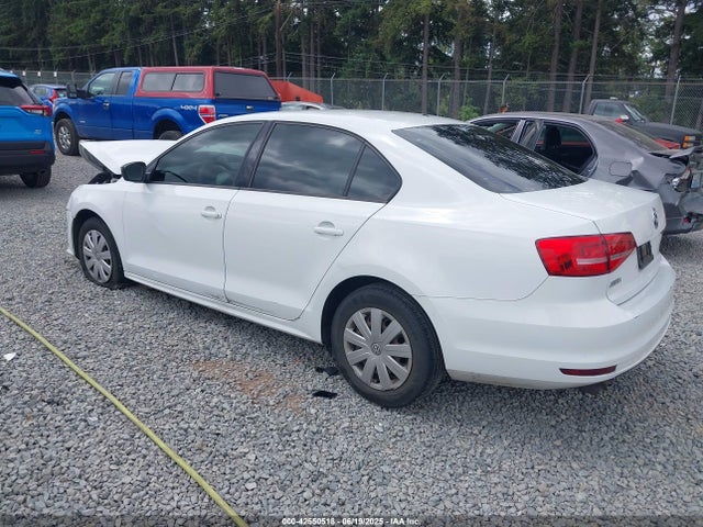 3VW2K7AJ9FM402539 Volkswagen 2015
