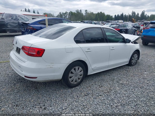 3VW2K7AJ9FM402539 Volkswagen 2015