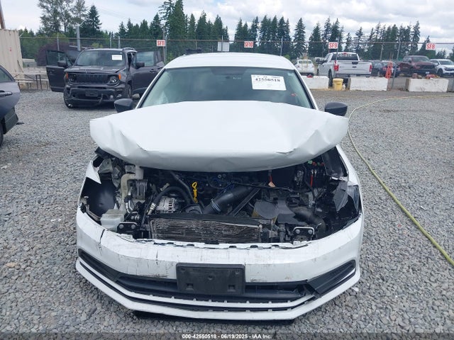 3VW2K7AJ9FM402539 Volkswagen 2015