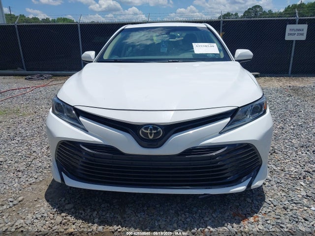 4T1B11HK3JU043982 Toyota CAMRY LE