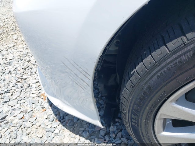 4T1B11HK3JU043982 Toyota CAMRY LE