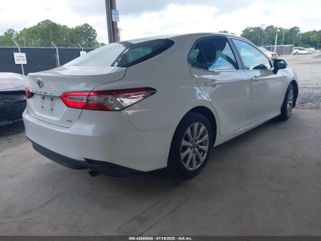 2018 TOYOTA CAMRY 4T1B11HK3JU043982 Photo 3
