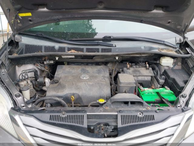 2012 TOYOTA SIENNA 5TDYK3DC4CS216437 Photo 9