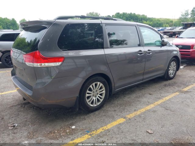 2012 TOYOTA SIENNA 5TDYK3DC4CS216437 Photo 3