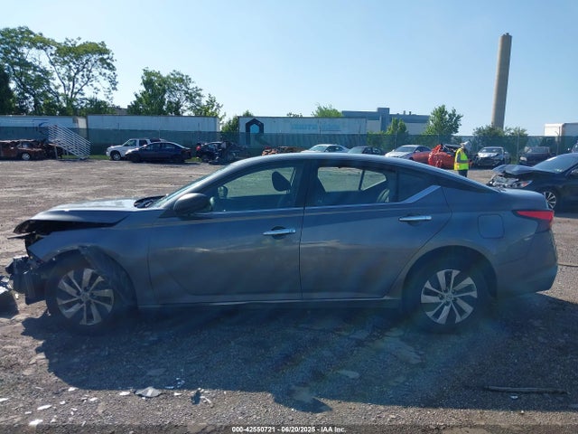 1N4BL4BVXRN374010 Nissan Altima