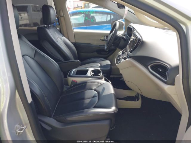 2023 CHRYSLER PACIFICA 2C4RC1BG7PR624229 Photo 4