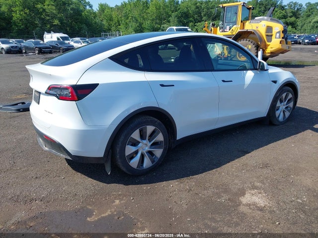 2023 TESLA MODEL Y 7SAYGDEE3PF703763 Photo 3