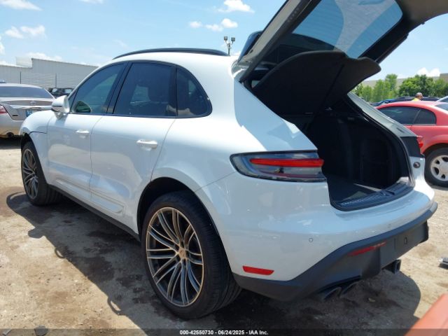 2024 PORSCHE MACAN WP1AA2A53RLB05326 Photo 2