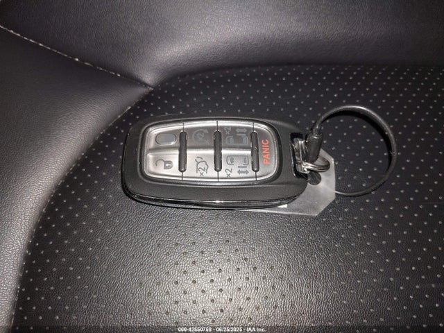Продажа на аукционе авто 2024 Chrysler Pacifica Touring L, vin: 2C4RC1BG2RR162875, номер лота: 42550758