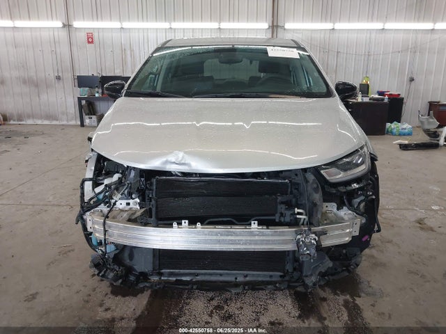 Продажа на аукционе авто 2024 Chrysler Pacifica Touring L, vin: 2C4RC1BG2RR162875, номер лота: 42550758