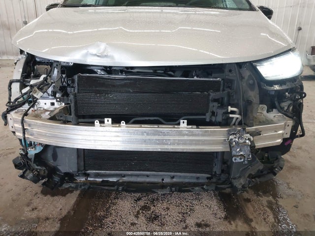 Продажа на аукционе авто 2024 Chrysler Pacifica Touring L, vin: 2C4RC1BG2RR162875, номер лота: 42550758