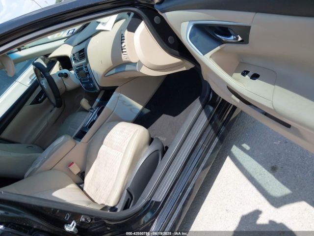 1N4AL3AP9GN371752 Nissan 2016