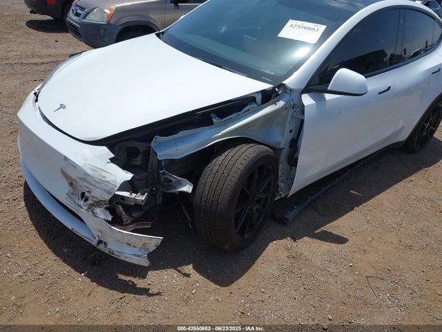 2022 TESLA MODEL Y 7SAYGDEE5NF439765 Photo 5