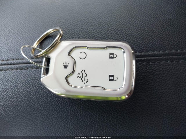 3GKALMEV6ML335106 GMC lyx