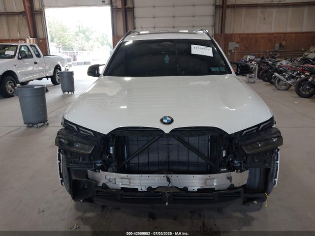 5UX33EM09P9P12572 BMW X7