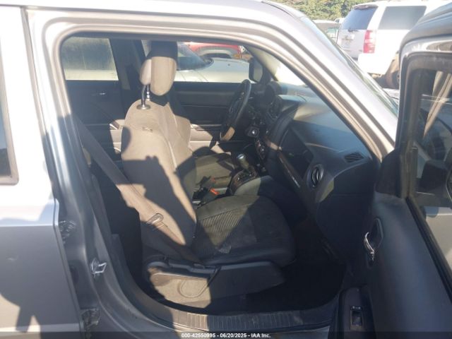 2016 JEEP PATRIOT 1C4NJPBA3GD732353 Photo 4