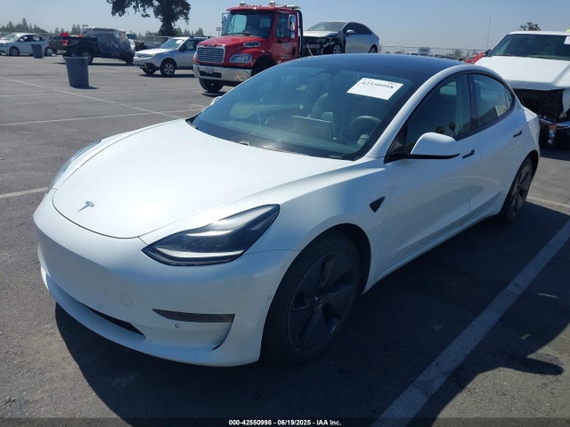 5YJ3E1EA9MF929942 Tesla MODEL 3