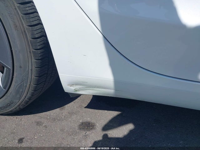 5YJ3E1EA9MF929942 Tesla MODEL 3