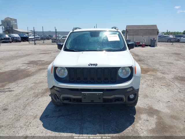 Jeep 2018 2018 ZACCJBAB5JPH67828 Image 12