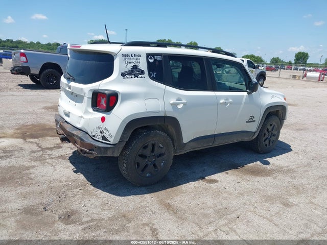 Jeep 2018 2018 ZACCJBAB5JPH67828 Image 4