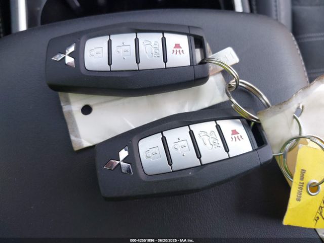 2023 MITSUBISHI OUTLANDER JA4J4UA81PZ056596 Photo 10
