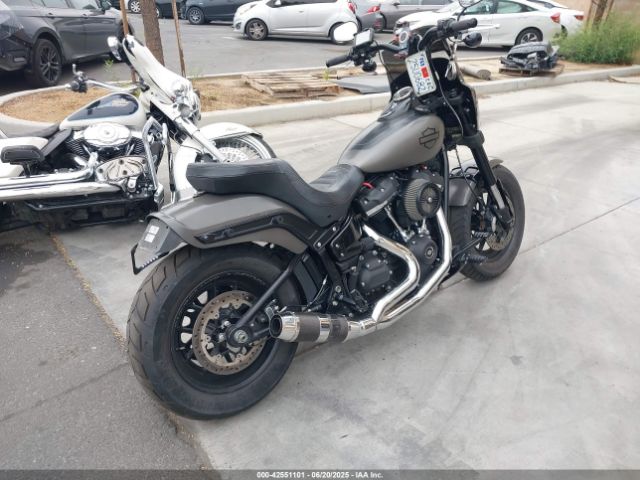 2018 HARLEY-DAVIDSON FXFBS 1HD1YLK17JC022547 Photo 3