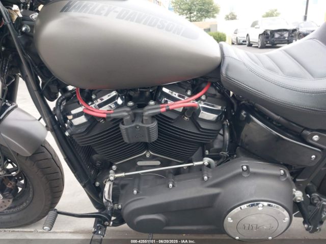 2018 HARLEY-DAVIDSON FXFBS 1HD1YLK17JC022547 Photo 8